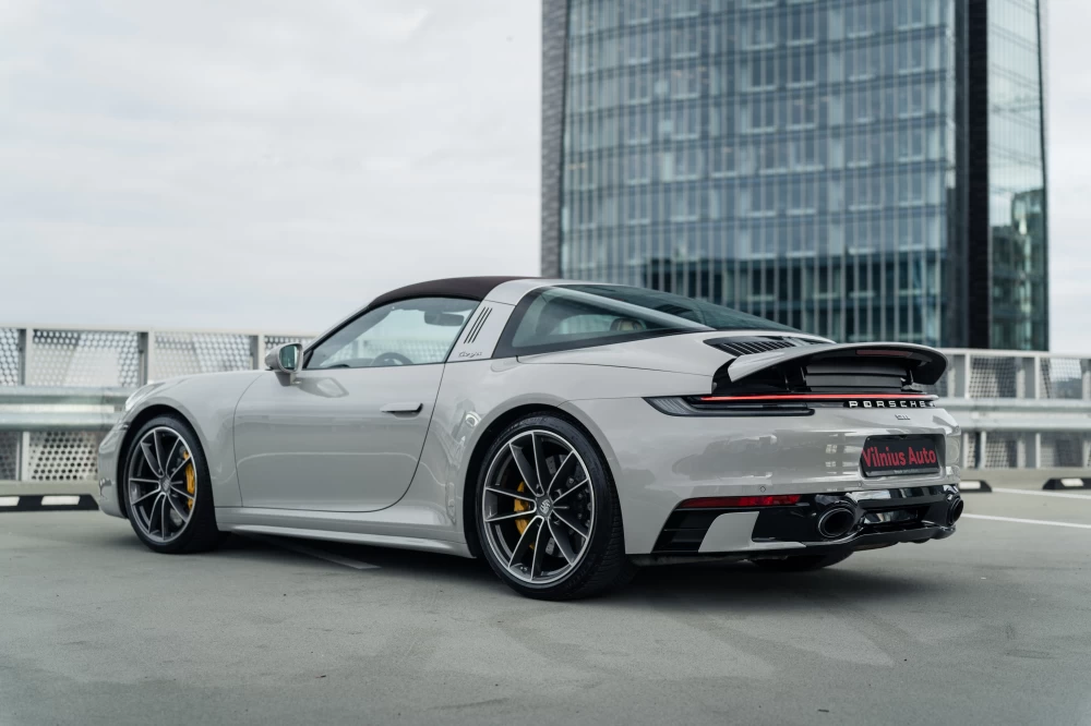 2020 Porsche 911