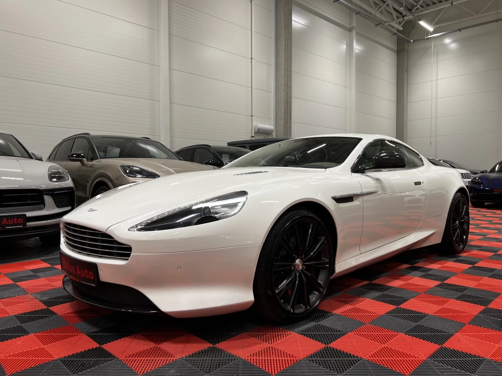 2015 Aston Martin DB9