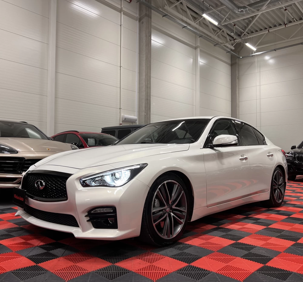 2015 Infiniti Q50