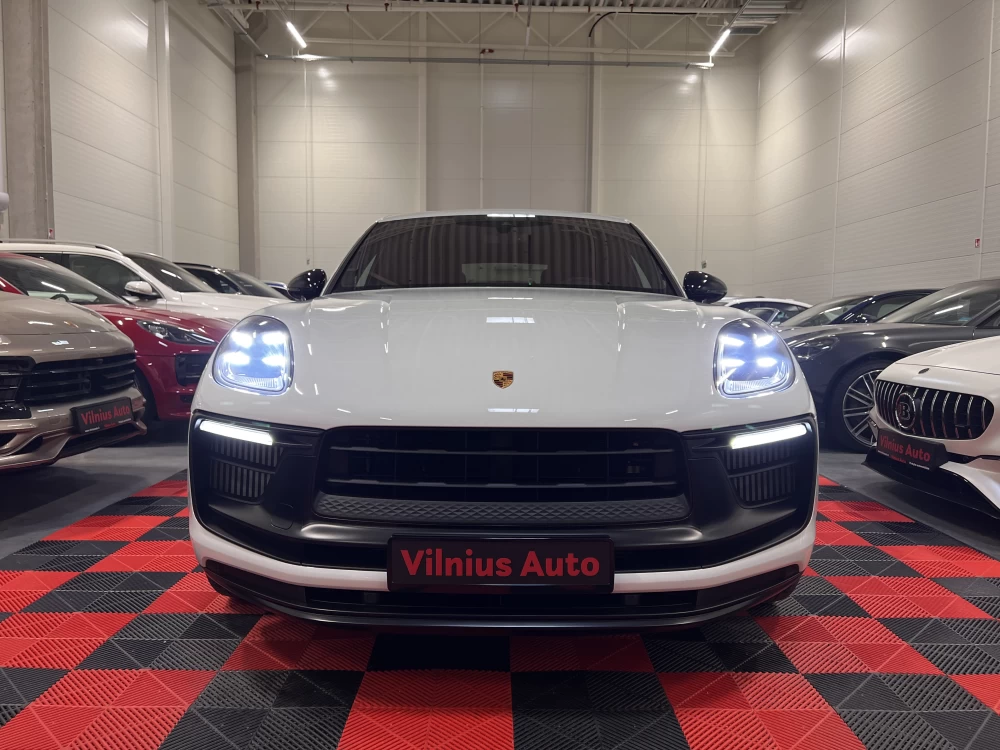2022 Porsche Macan