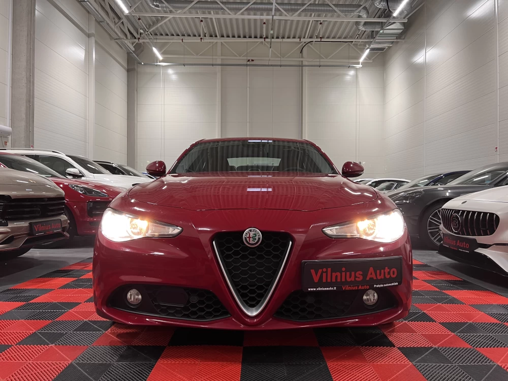 2017 Alfa Romeo Giulia