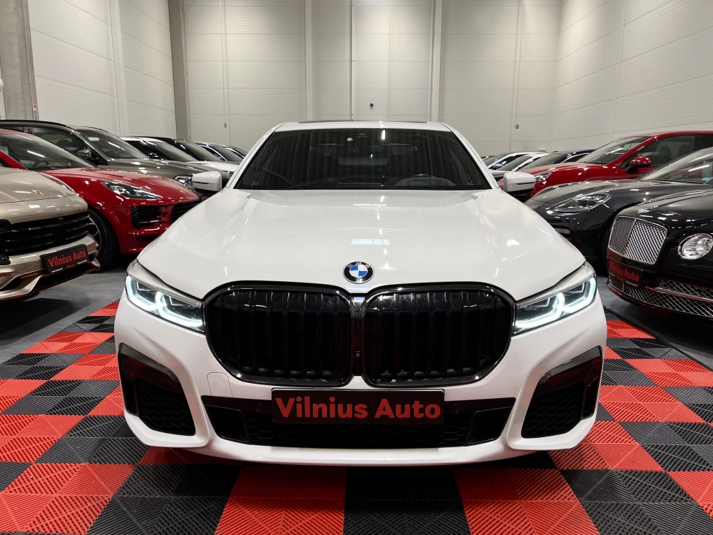 2020 BMW 740