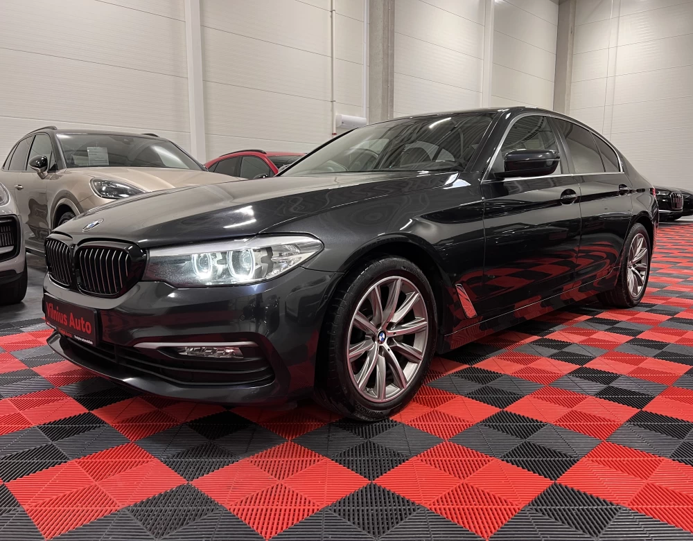 2018 BMW 520