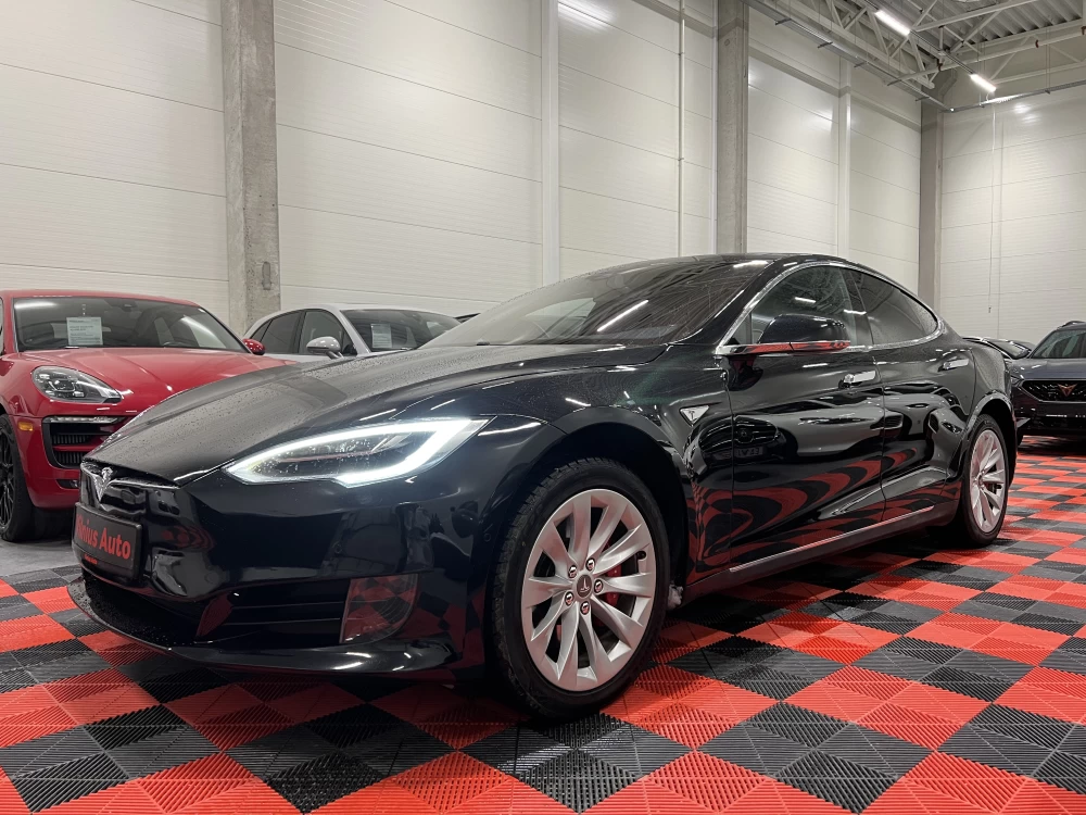 2015 Tesla Model S