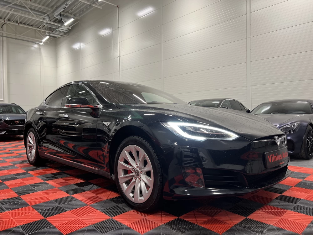 2015 Tesla Model S