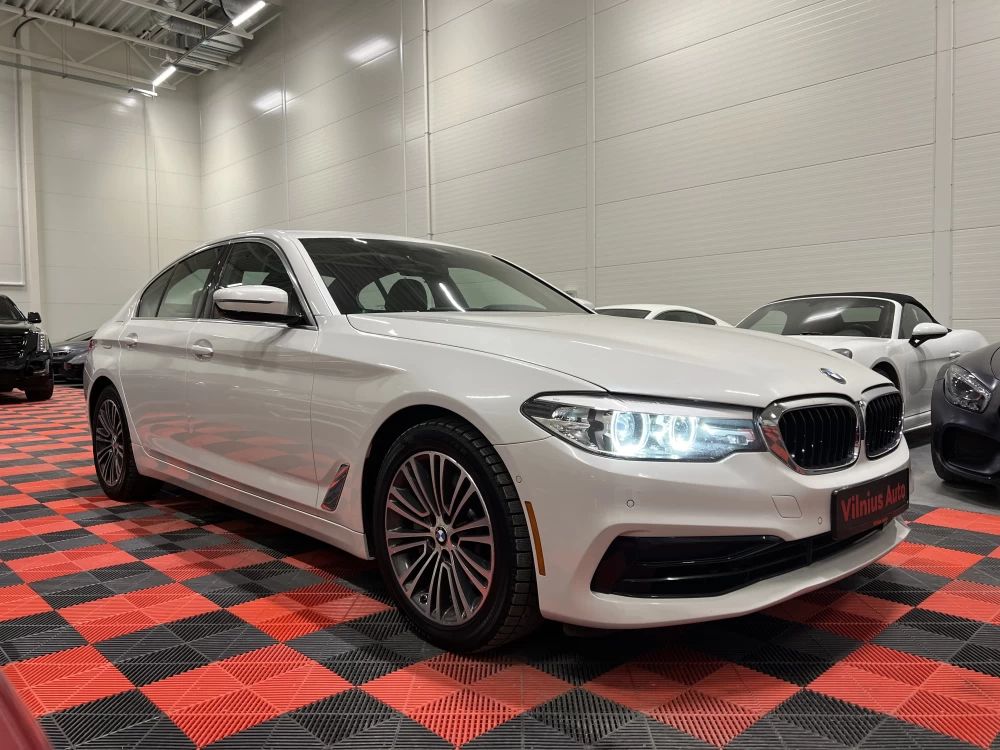 2019 BMW 530