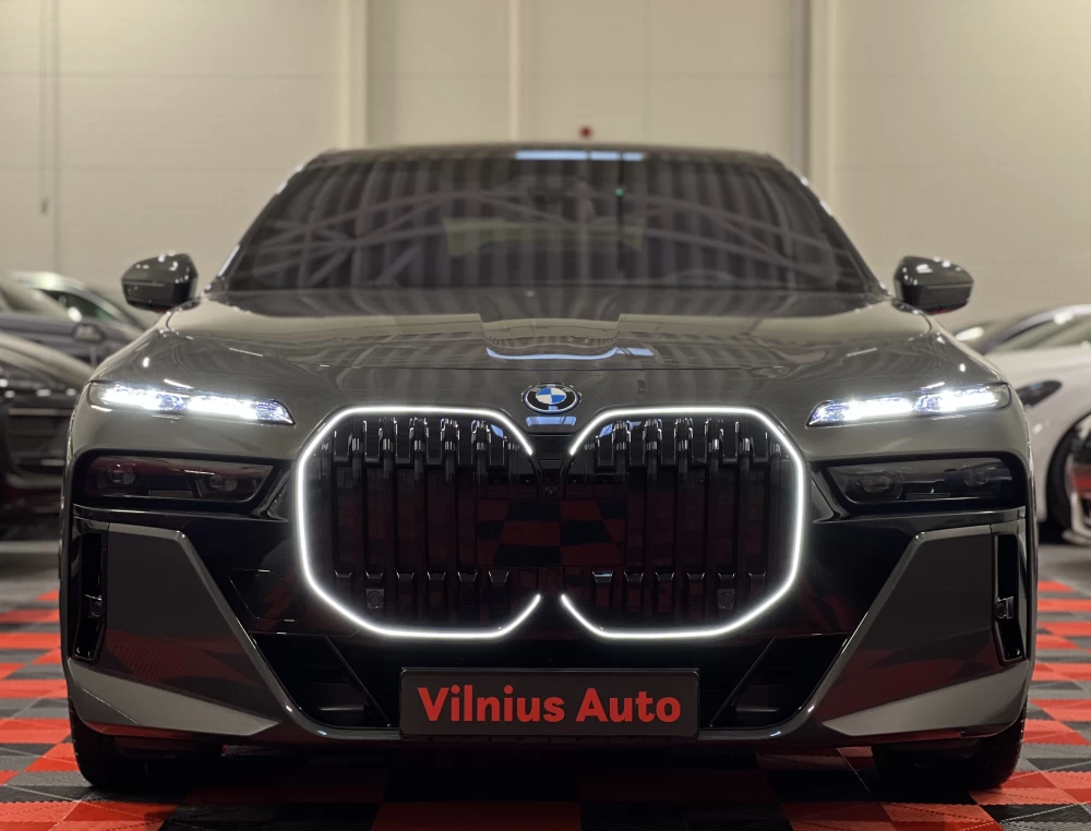 2023 BMW i7