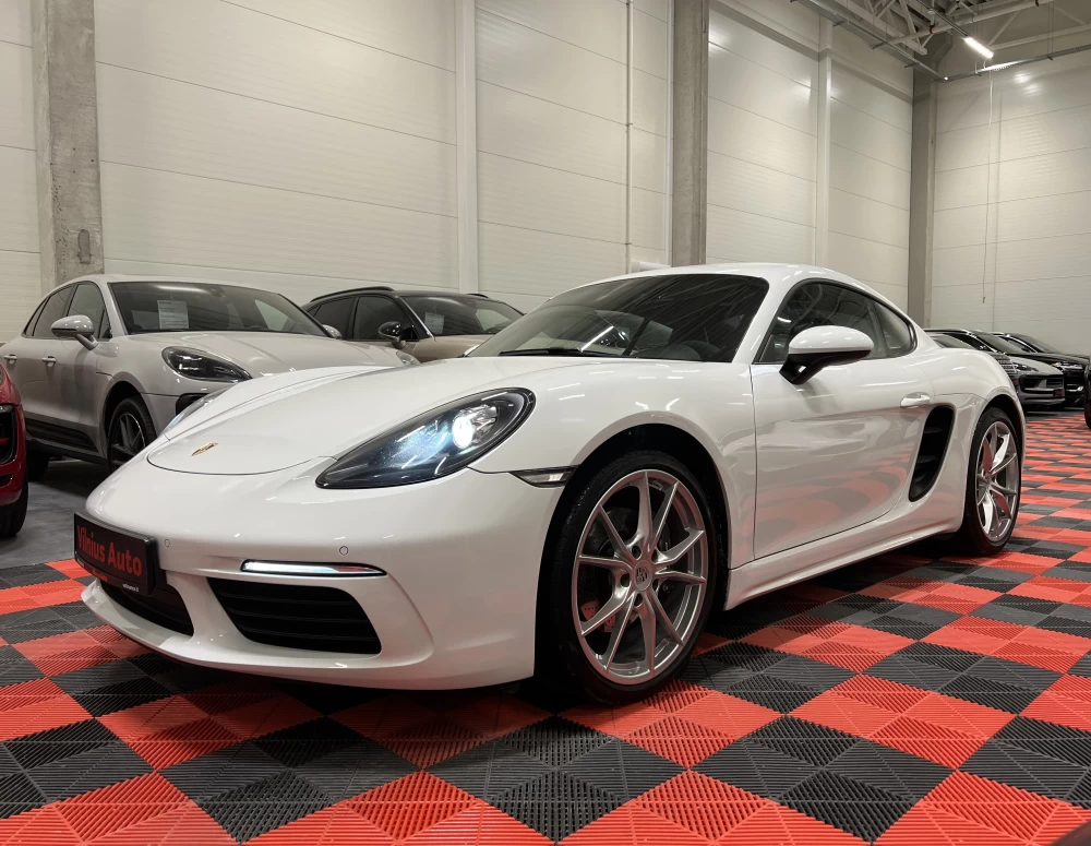 2018 Porsche Cayman