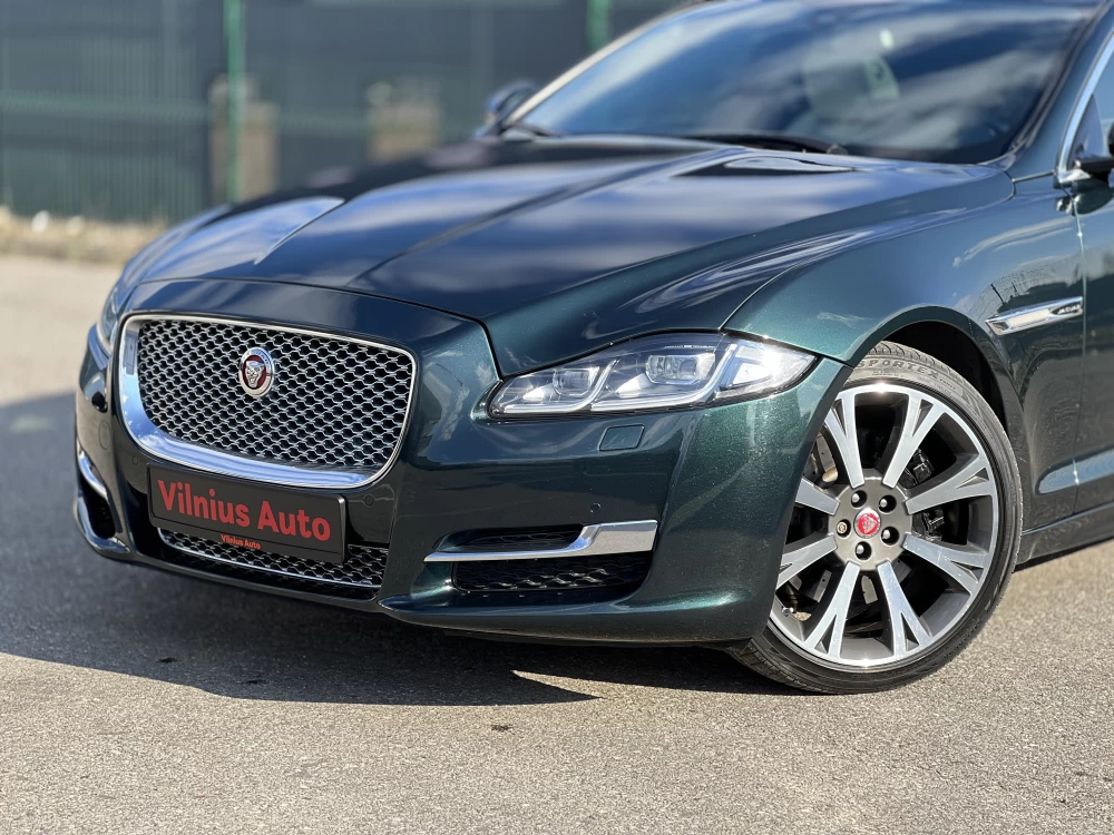 2015 Jaguar XJ