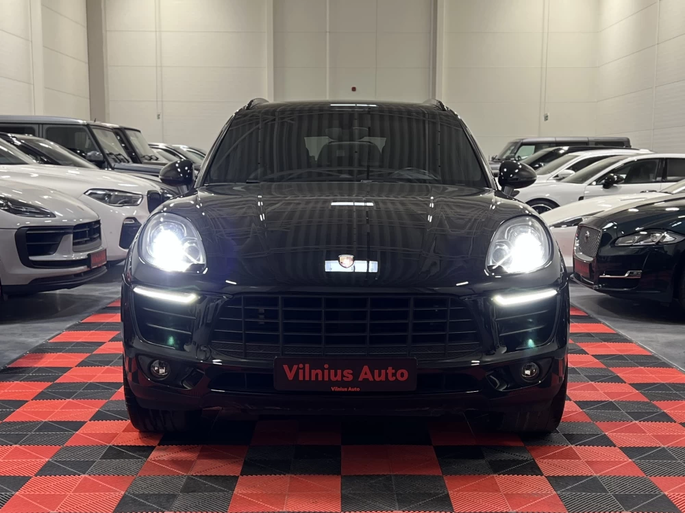 2015 Porsche Macan