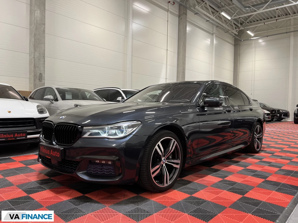 2016 BMW 750