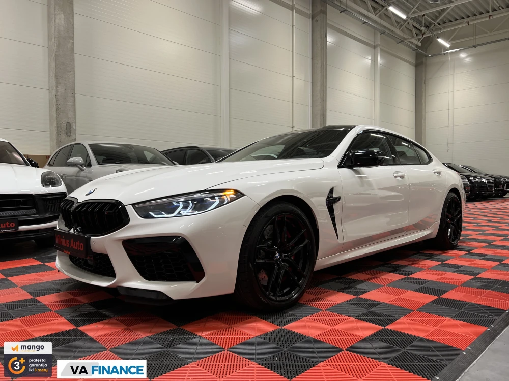 2022 BMW M8