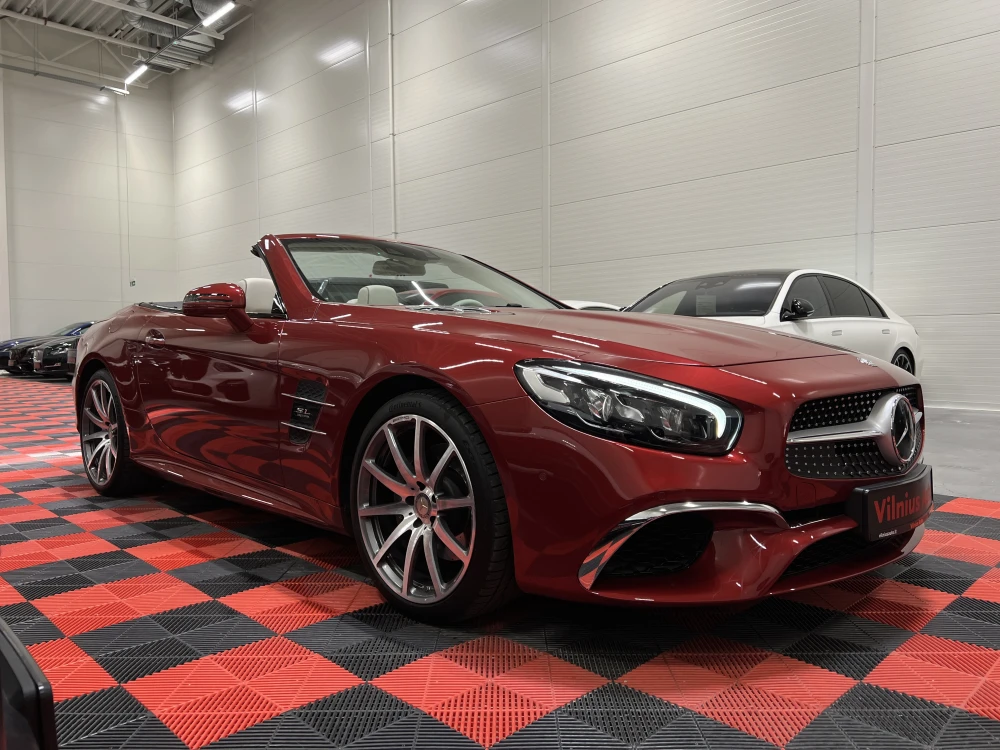 2017 Mercedes-Benz SL550